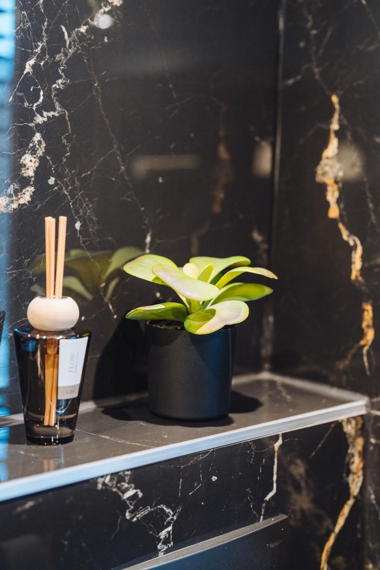 Lok Historics Luxury Art-Inspired Loft In Historic City Centre! Haarlem Luaran gambar